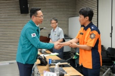 홍성표 아산시의회 의장, 2024 을지연습 근무자 격려 방문