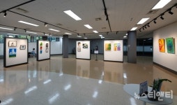충남대 도서관, 전시공간 지원 프로젝트 플라이업(Fly Up) 개최