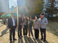 김행금 천안시의회 의장, 천안서당초등학교 추수 축제 참석