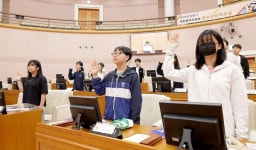 용전초 학생들, 대전시의회서 일일 시의원 체험