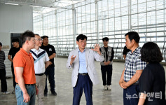 최훈식 장수군수, 지능형 농장 점검... 이번에도 누수 걱정