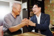 이완섭 서산시장, 제80주년 광복절 기념 독립유공자 유족 위문
