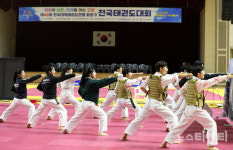 제48회 한국대학태권도연맹회장기 태권도대회 8일간 고창서 열려