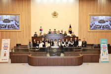 충북도의회, 청소년 스피치왕 이서연·정새벽 학생 선발