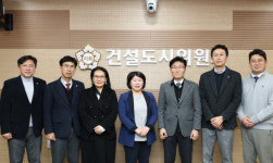 아산시의회 건설도시위원회, 지역 건설업 활성화 위한 간담회 개최