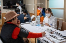 청양군, 찾아가는 의료원 30개 마을 순회