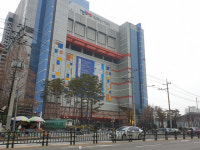 3평 점포가 1000만원, 월세는 공짜 헐값에도 텅빈 집합상가