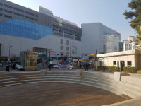 뉴타운도 생겼다, 대형몰도 있다…쌍끌이 효과 본 상권