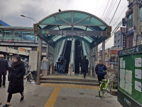 중국에서나 볼 법한 진귀한 음식 즐비한 이색 상권