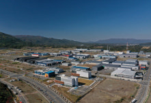 결국 고꾸라지나…1200억 투자 경산 신세계 아울렛 좌초 위기