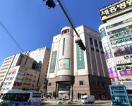 노인과 바다만 남을 판 백화점도 대학교도 문 닫은 제2 도시 부산
