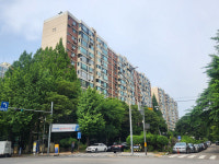 유재석, 압구정·논현동 초고급 아파트 매입...천정부지 치솟은 가격 보니