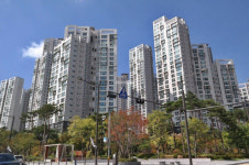 개학 앞두고 대치동 신고가 행진…도곡렉슬 32억, 래대팰 36억