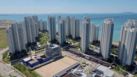 인천의 강남 송도, 바다 조망 30평 아파트 전세금이 2억원대