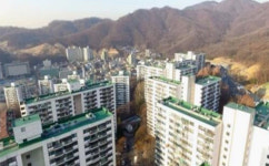 성남시장 30년 거주 은행주공 재건축 수주전…포스코와 두산 맞대결