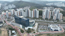 분양가보다 3배 뛴 용인 실버타운의 비밀…전 평형 신고가 행진