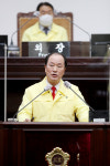 교육감님. 권위의식 버리시고 교육청직원과 함께 비 오는 날 방문하시어 새는 비 받아내십시오- 윤재상 인천시의원