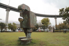 [르포]어쩌다 한강에서 만난 지붕없는 야외 미술관, 크라운해태의 2023 한강조각프로젝트에서