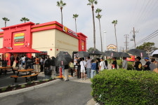 롯데리아로 넓히는 K-버거 무대…롯데GRS 글로벌 확장 전략