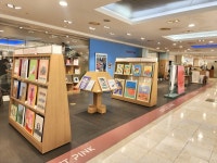 꼴렉뜨핑크, 현대백화점 중동점 정식 매장 오픈