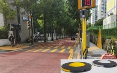 ㈜로드케어 도로표지병 코리랑, 서울 강남구 초등학교 5곳 설치...스쿨존 보행안전 확보