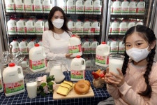이마트 트레이더스, 유통업계 최초 서울우유와 손잡고 PL 출시