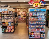 이마트24, 더핑크퐁컴퍼니와 SSG랜더스필드에 핑크퐁 아기상어 랜드마크 매장 오픈