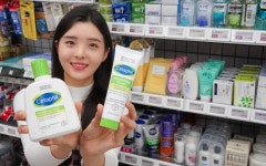 편의점서 보습 크림 매출 증가....세븐일레븐, 세타필 로션&크림 소용량 상품 선보여