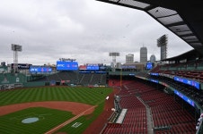 LG전자, 美 보스턴 레드삭스 홈구장에 초대형 상업용 디스플레이 솔루션 공급