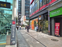 강남역 4번 출구 옆 메이플 아지트 오픈
