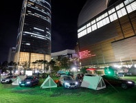 BMW 코오롱 모터스, 차박 즐기러 롯데월드타워로 오세요!