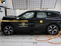 BMW iX, 유로 NCAP에서 최고 안전 등급 획득
