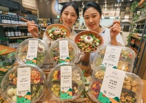 두부김치, 동서식품 맥심 커피믹스 행복 에디션, 리리코스 셀 마린 클렌징 라인, 미샤 슬로우 홈카페 에디션, 현대그린푸드 그리팅 스몰 사
