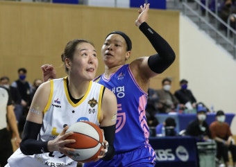 여자프로농구 개막…196cm 박지수의 KB스타즈, 우승후보 증명할까