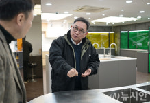 [인터뷰] 이종욱 백조씽크 대표, 100년 명문 기업 될 것...장수 강소기업의 핵심은 기술력