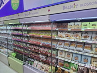 [현장] 여긴 편의점이 아니라 디저트 놀이터… 성수에 뜬 CU의 실험