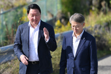 최태원, 호남 반도체 클러스터 속도전…