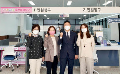 천안시 불당2동 행정복지센터 업무 개시…이종담 시의원, 임시청사 방문 ‘소통’