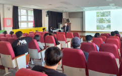 “협의한다더니 일방 통보…천안교육청 멋대로” 고성 오간 초등학교 배정 설명회