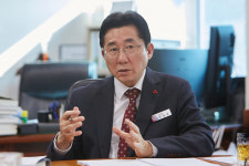 [전문] 박경귀 아산시장 송년사 “다양한 변화와 혁신 시도한 한 해”