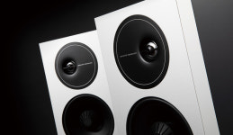 Definitive Technology Demand D17