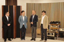 Accuphase - 공식 방문한 본사 스텝들과 함께한 신제품 런칭 및 시청회