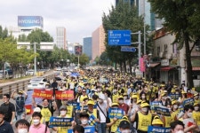 10만 금융노동자여 단결하라!