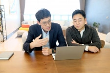 [이슈] 해외영업, 우리가 책임진다...자긍심으로 뭉친 동성화인텍 영업2팀