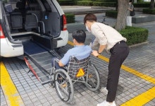 안양도시공사, 보행장애 수능 응시생 위해 착한수레 대기 중