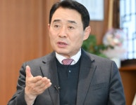 [인터뷰] 백영현 포천시장 무실역행의 각오로 시민에게 더 큰 행복을 선사하고 더 큰 포천 그려갈 것