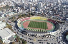 전주종합경기장...석면 철거 작업 착수