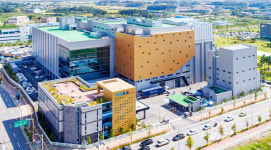 에코프로비엠, 3분기 연속 영업 흑자···印泥 투자·ESS 양극재가 견인