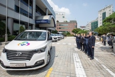 MG희망나눔재단, 부평구노인복지관에 승합차 전달