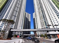 송도 주민들 힘겨루기도 국제도시급... 광역버스 정류장 놓고 시민청원전까지